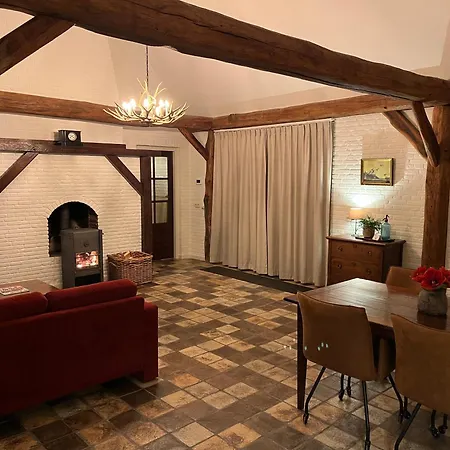 Holiday home Het Jachthuis Udenhout